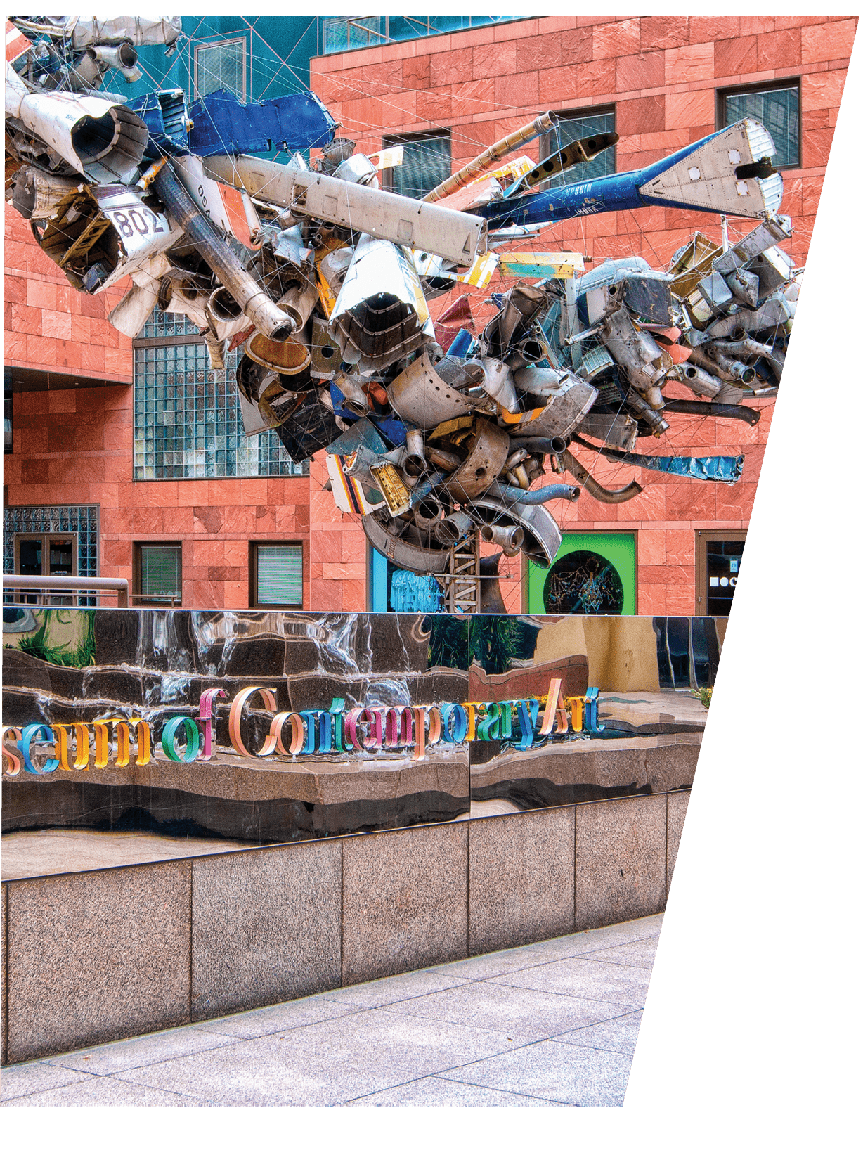 HX85Y7 The Museum of Contempory Art (MOCA) in downtown Los Angeles