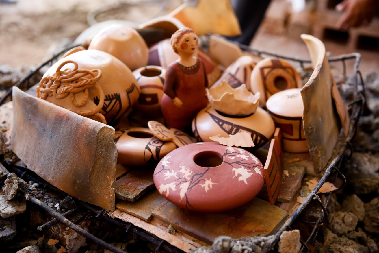 Hopi pottery traditional firing methods